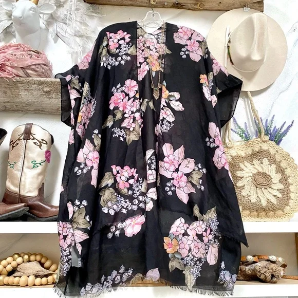 Boho floral Cape/cover up w resort vacay beach shabby chic vibe - Picture 6 of 13